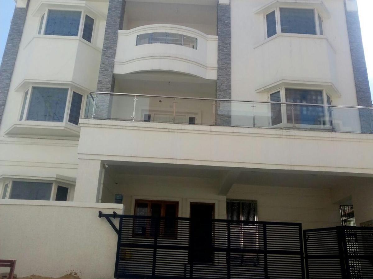 Fresh Living Prime Banjara Hotel Hyderabad Exterior photo
